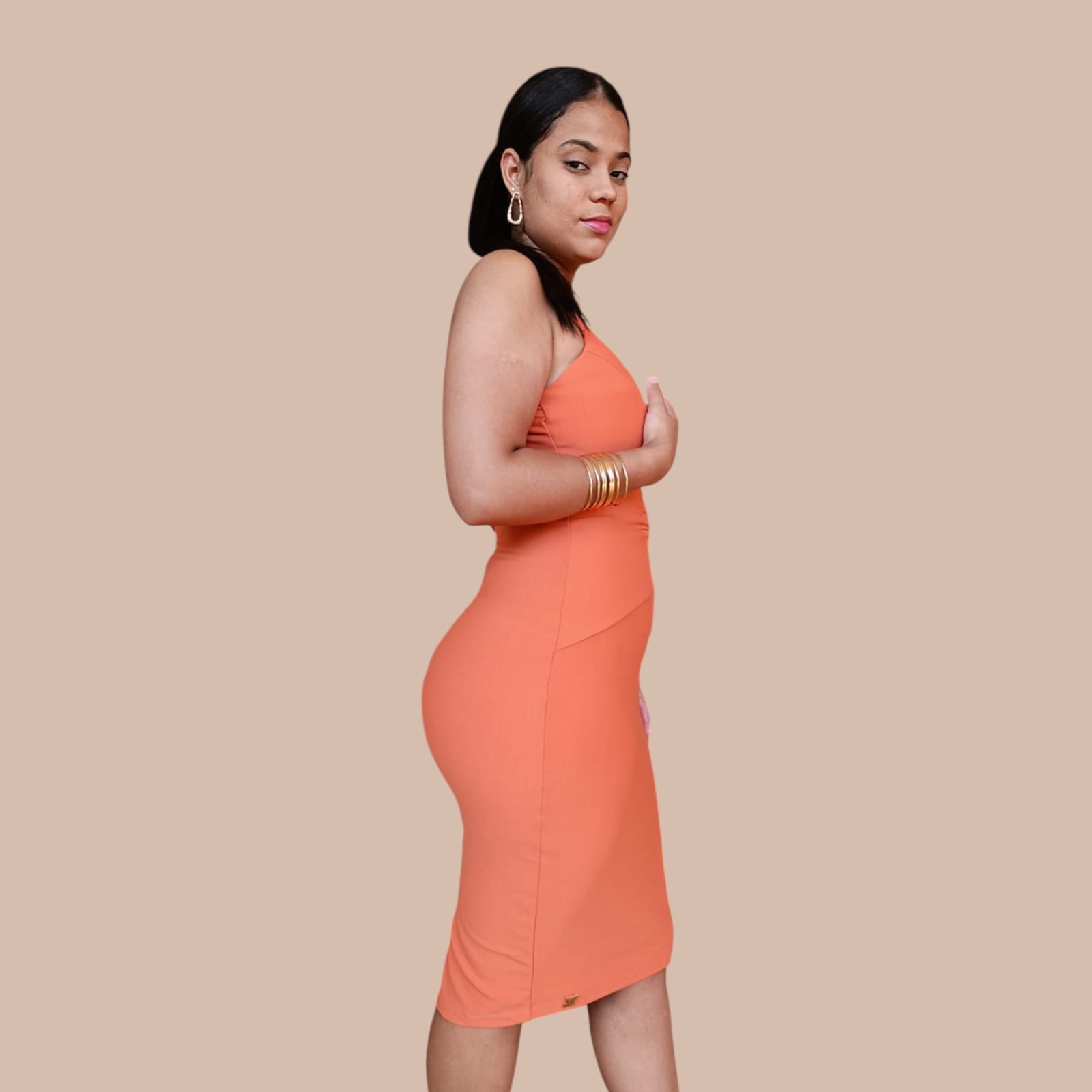 VESTIDO ABERTO NA FRENTE COM DUAS ARGOLAS GRAMPO