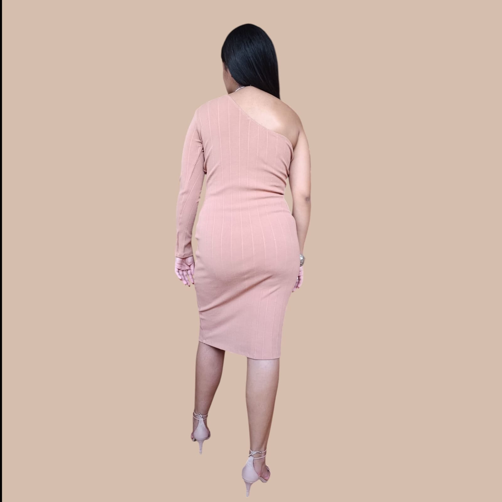 Vestido Midi – Elegância com Conforto