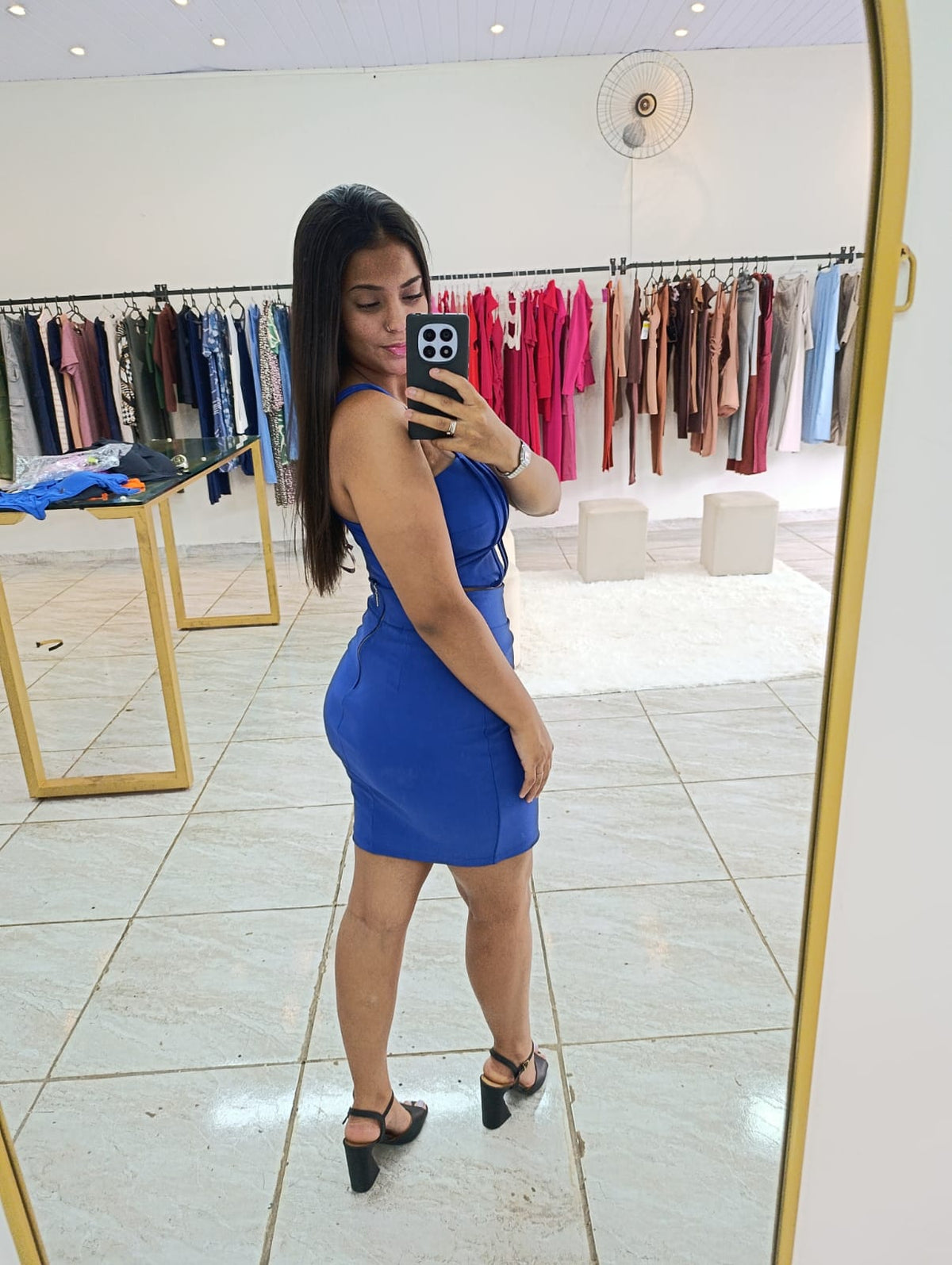 Conjunto Azul Royal  – Impacto e Sofisticação