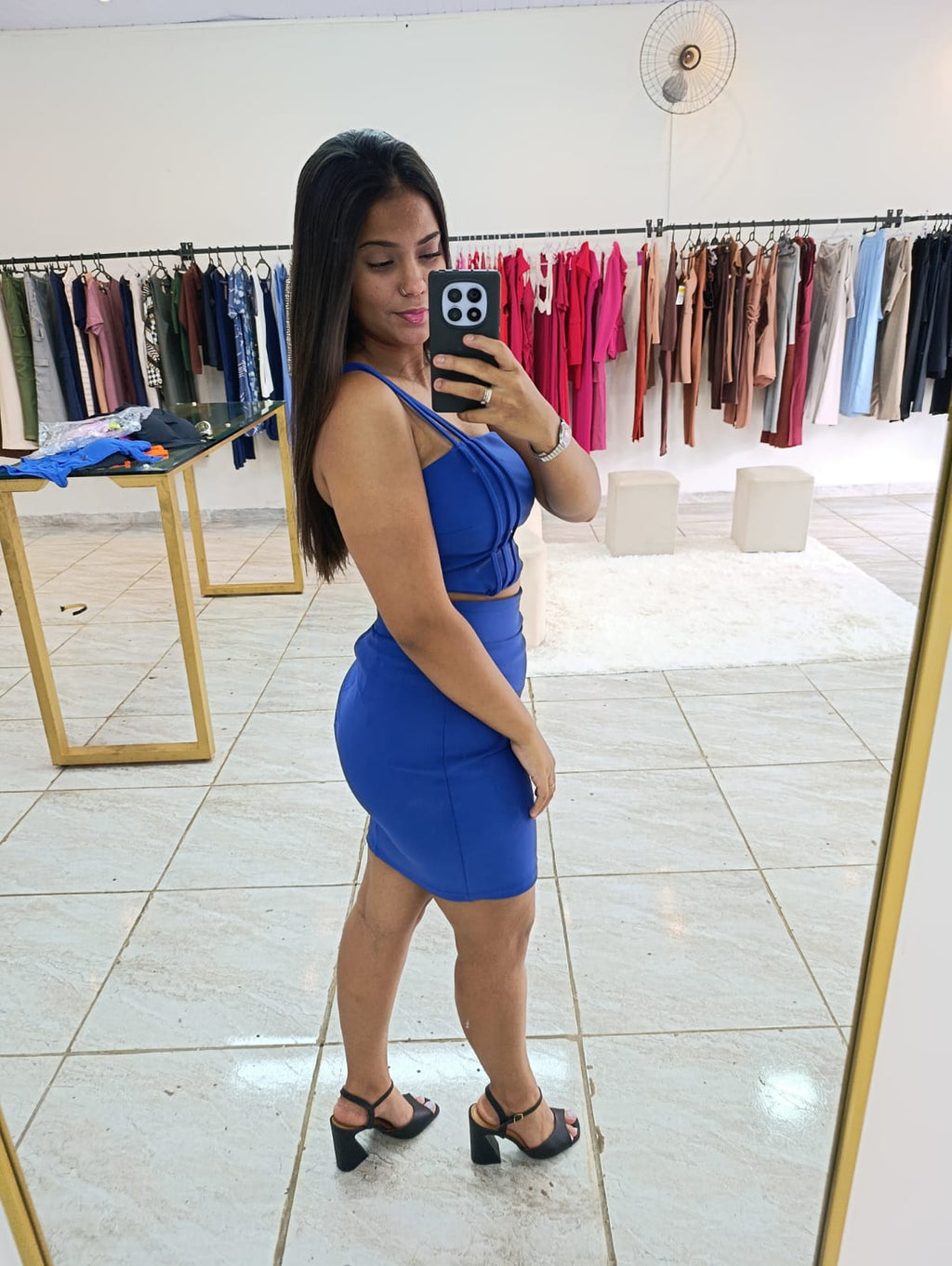 Conjunto Azul Royal  – Impacto e Sofisticação