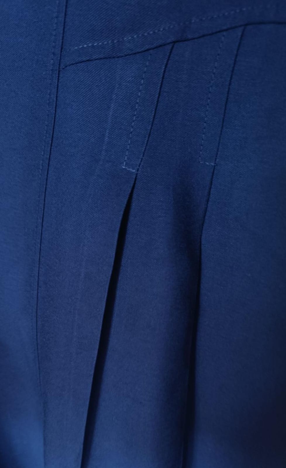 Vestido Midi Chemise em Viscose Premium Azul Marinho - Caimento Leve e Elegante
